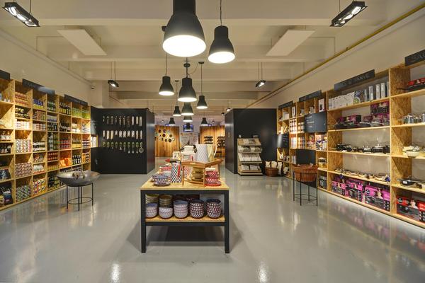 8-inch best chef's knives in a store shop