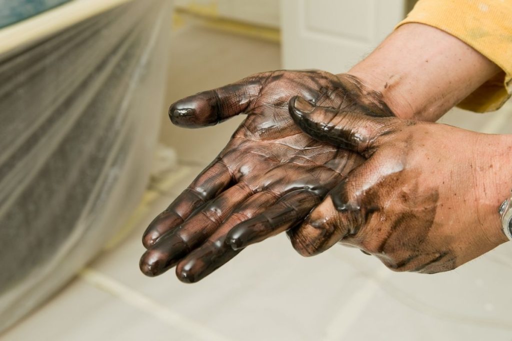 How to Remove Spray Paint from Skin
