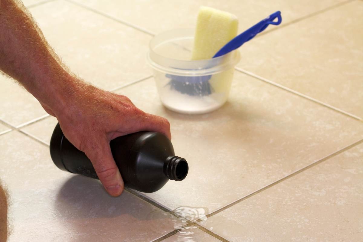 Clean Grout With Hydrogen Peroxide and Baking Soda