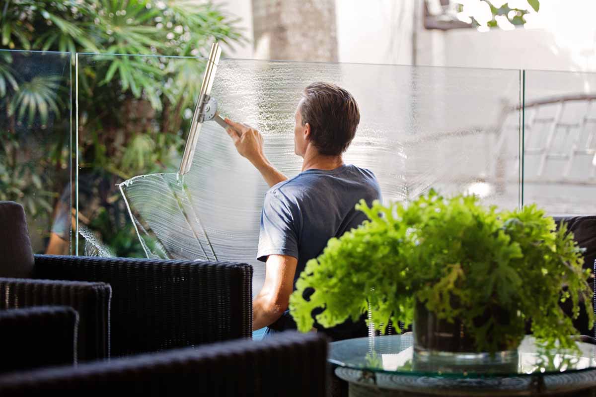 Removing Hard Water Stains From Exterior Windows
