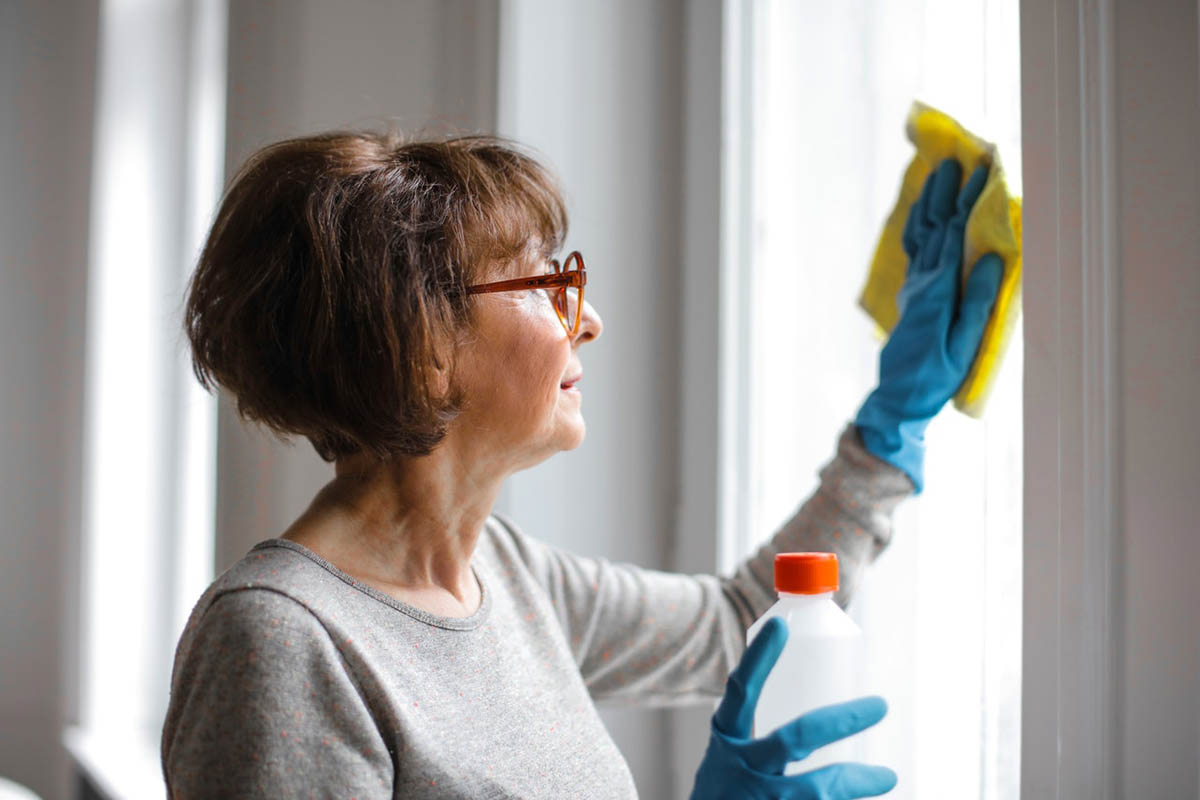hard water stain remover for windows cleaning