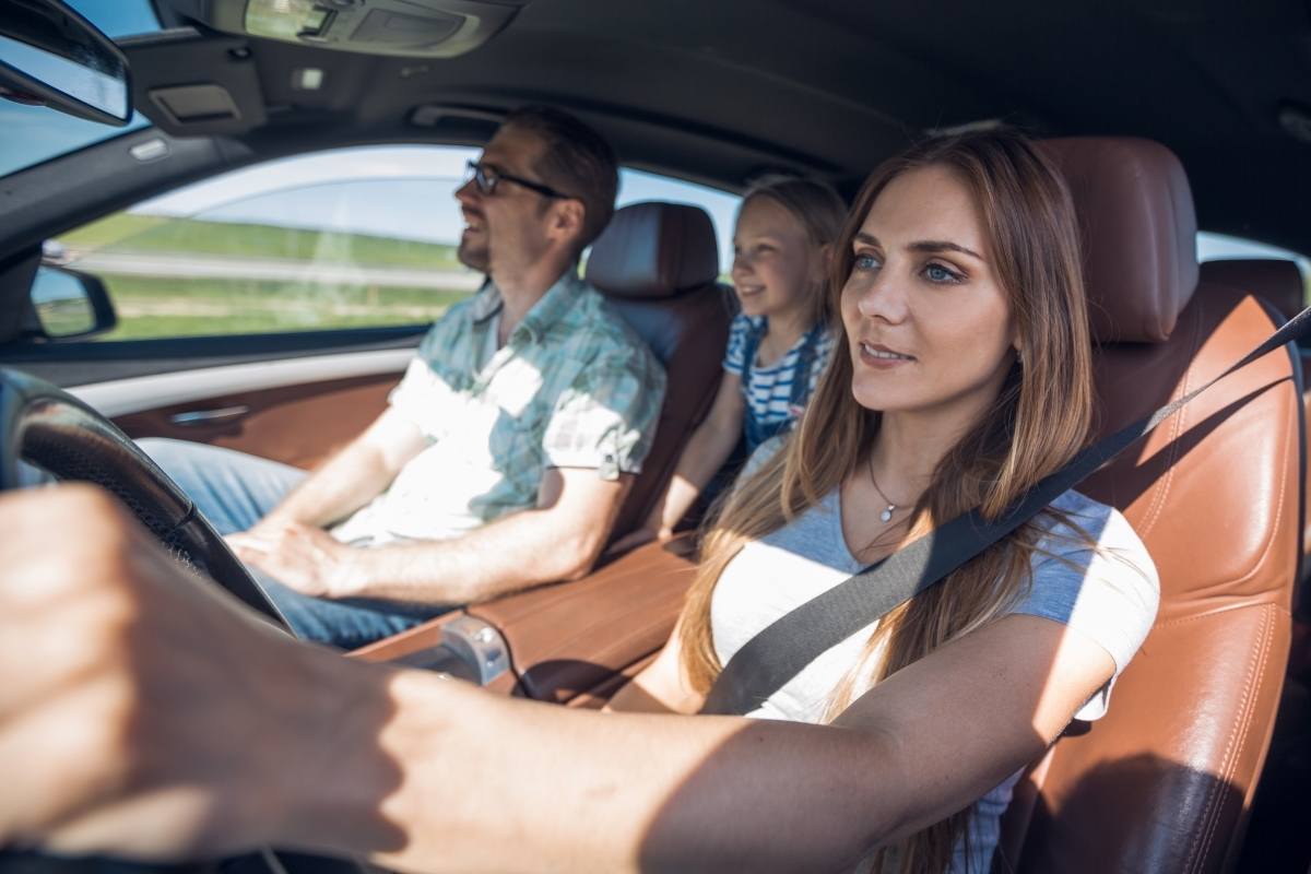 Things You Should Never Do When Driving A Car
