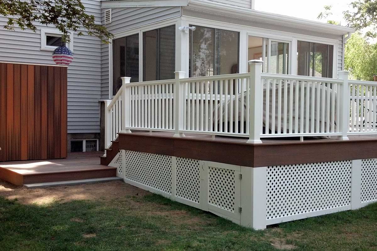 Composite Decking with Vinyl Lattice panels