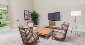 Midcentury-Modern Furniture